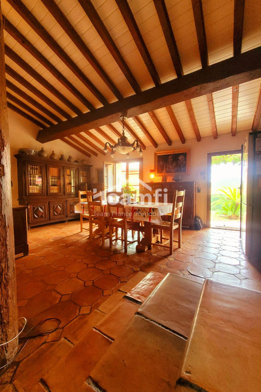 Maison - 168 m² - 5 pièces