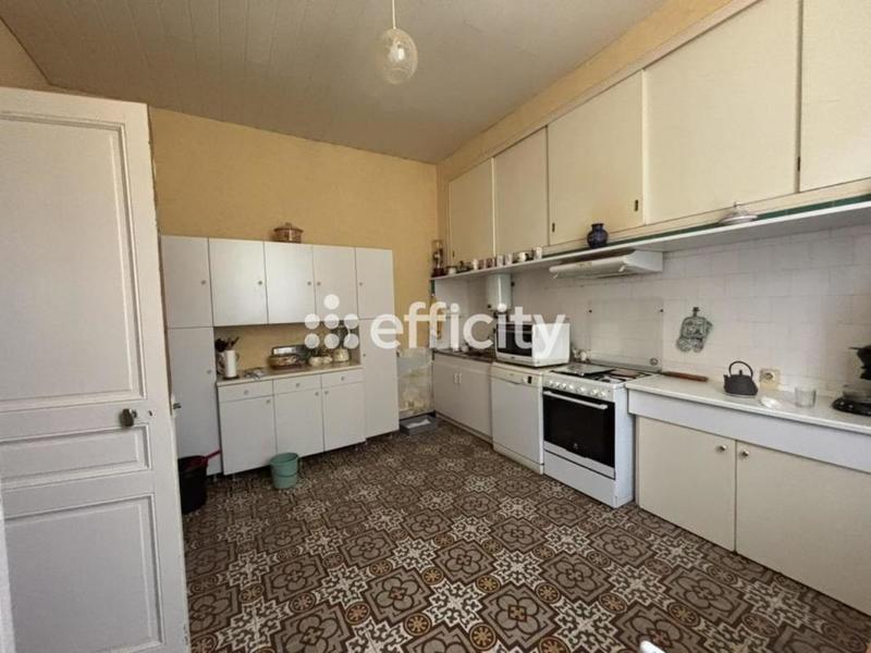 Immeuble - 175 m² - 8 pièces