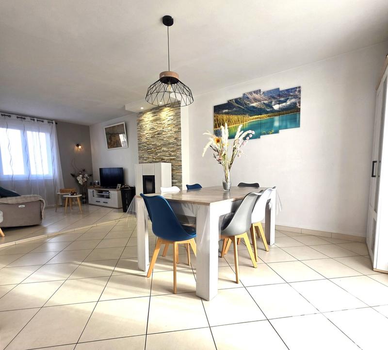 Maison - 75 m² - 4 pièces