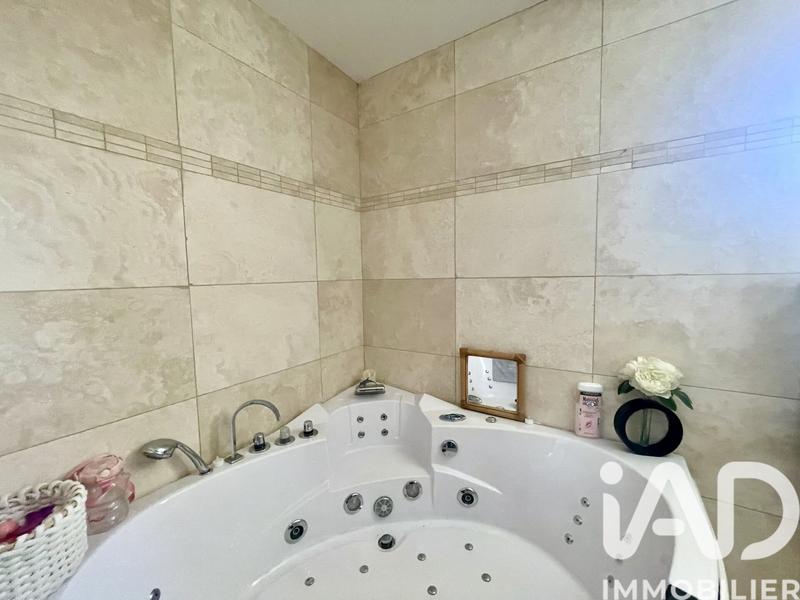 Maison - 178 m² - 6 pièces