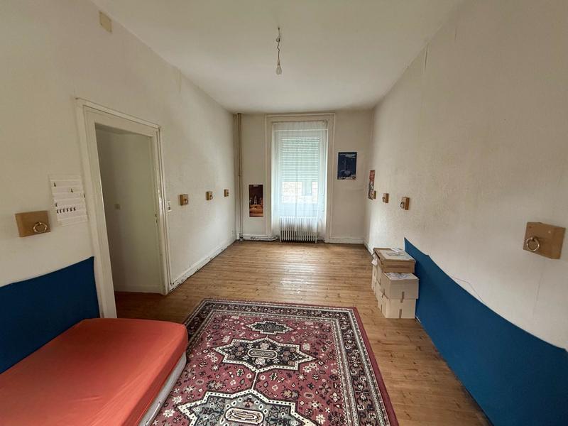 Maison - 207 m² - 12 pièces