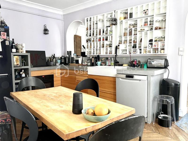 Appartement - 122 m² - 6 pièces