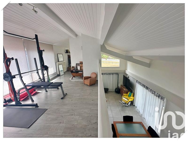 Maison - 192 m² - 7 pièces