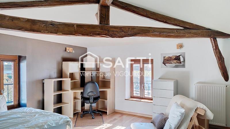 Maison - 250 m² - 7 pièces