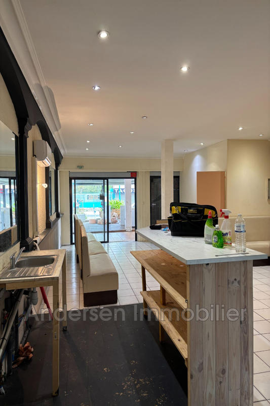 Local commercial - 83 m²