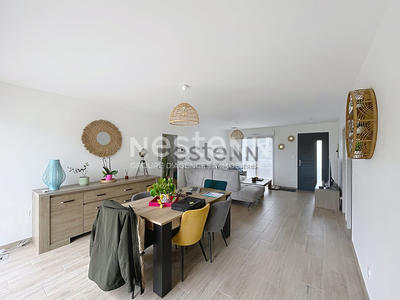Maison - 92 m² - 4 pièces