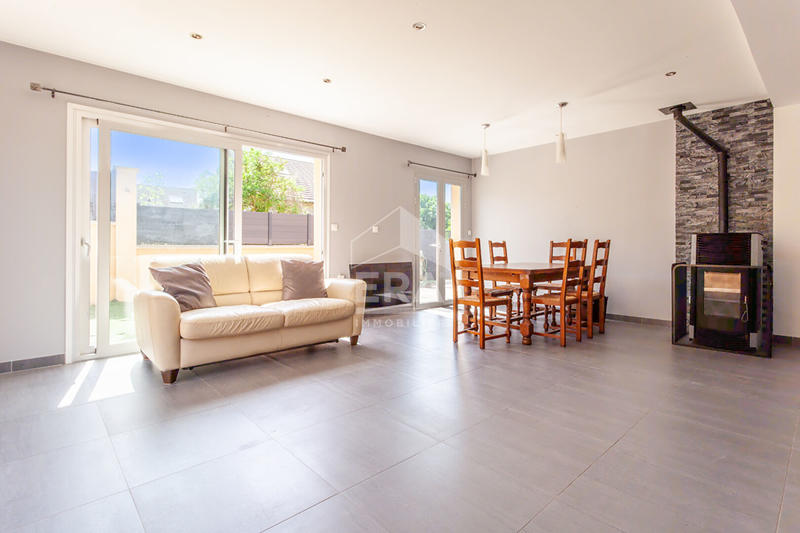 Maison - 135 m² - 6 pièces