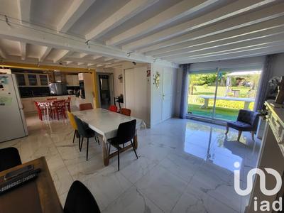 Maison - 255 m² - 10 pièces