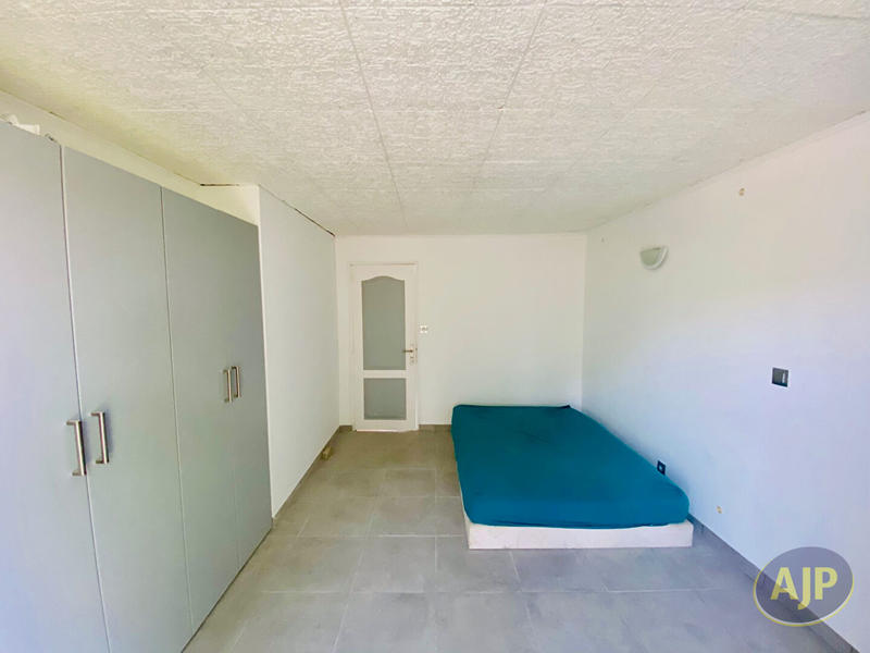 Maison - 211 m² - 7 pièces