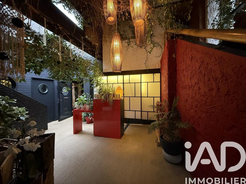 Maison - 301 m² - 13 pièces