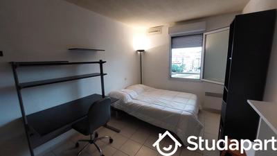 Chambre - 10 m² - 1 pièce