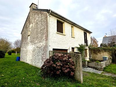 Maison - 99 m² - 5 pièces