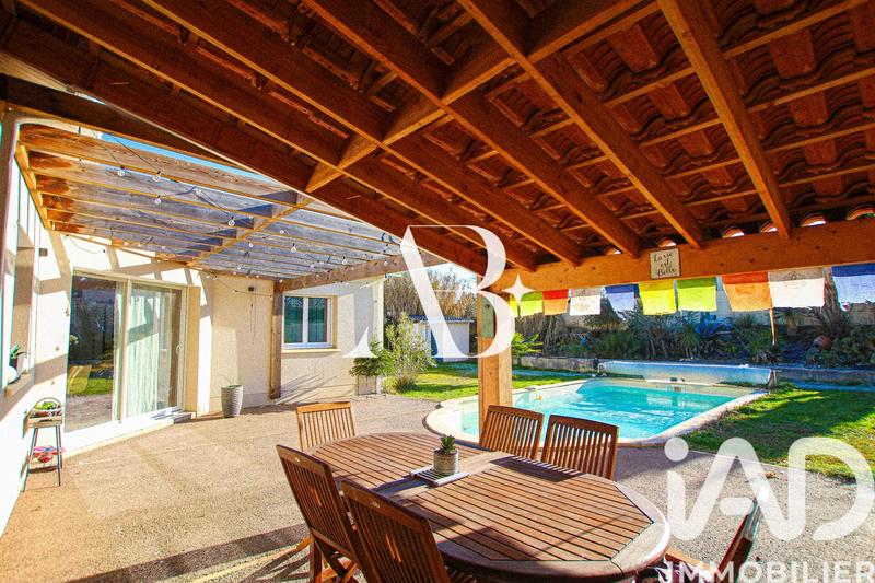 Maison - 98 m² - 4 pièces