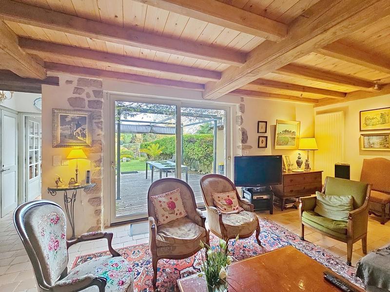 Maison - 167 m² - 7 pièces