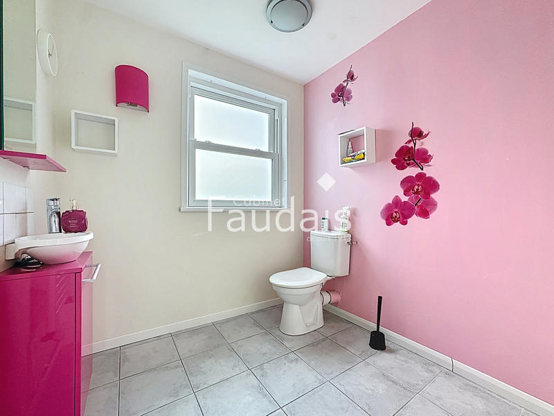 Maison - 189 m² - 6 pièces