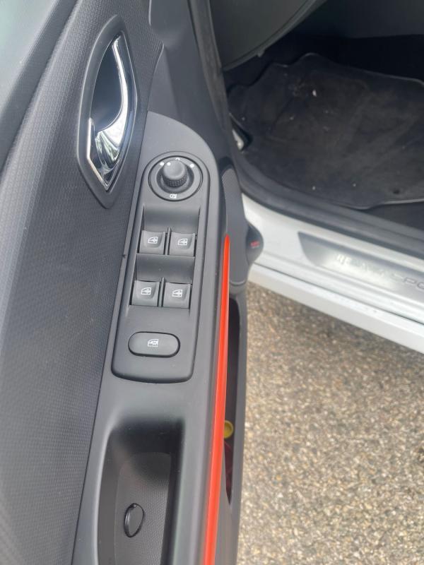 Renault Clio 1.6 t 200ch Rs Edc