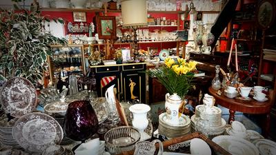 Brocante Allez Bon Débarras