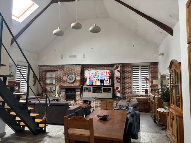 Maison - 205 m² - 5 pièces