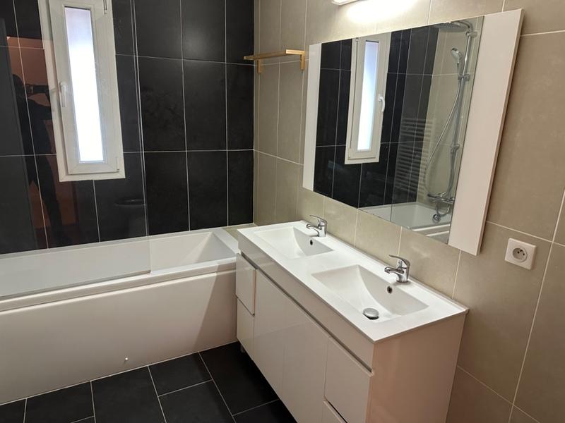 Appartement bourgeois - 75 m² - 3 pièces