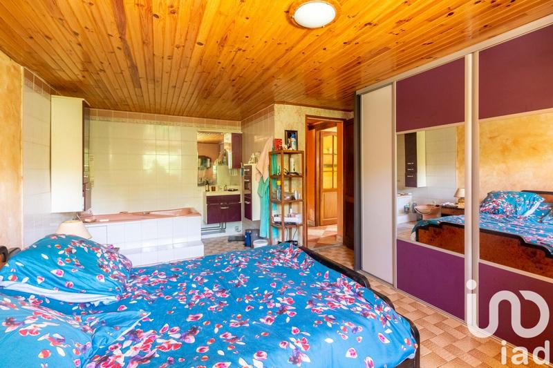 Maison - 250 m² - 8 pièces