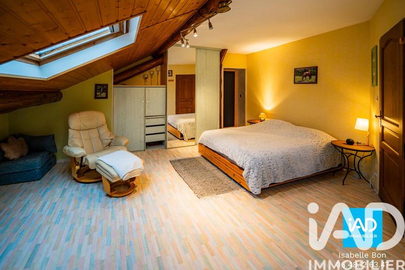 Maison de village - 321 m² - 8 pièces