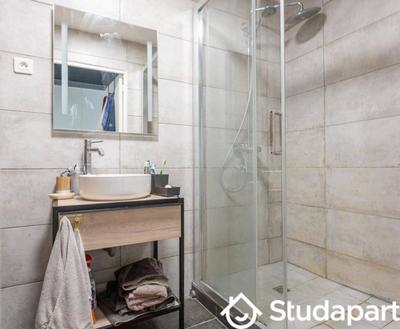 Chambre - 14 m² - 1 pièce