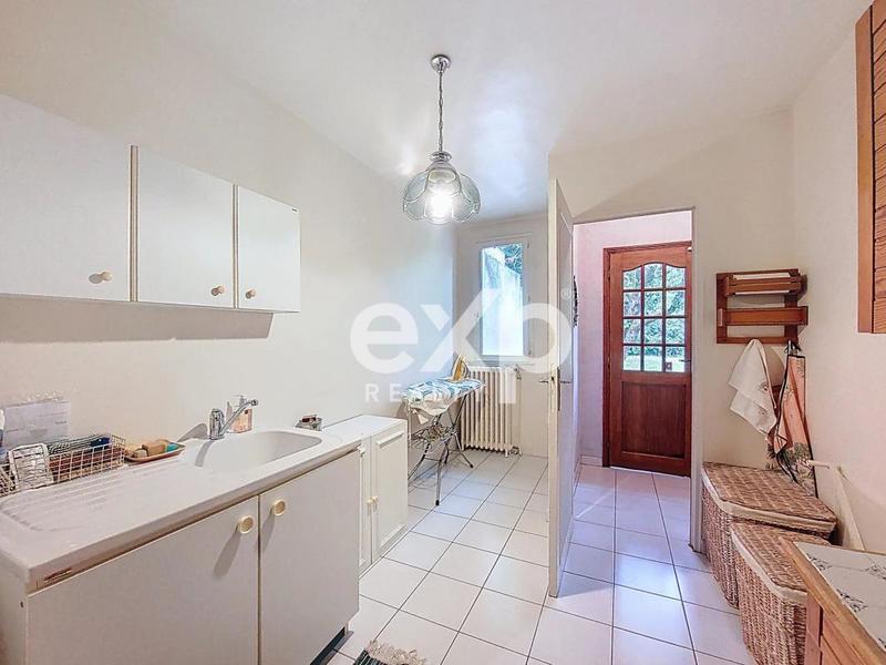 Maison en pierre - 200 m² - 6 pièces