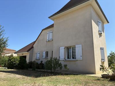 Maison traditionnelle - 173 m² - 5 pièces