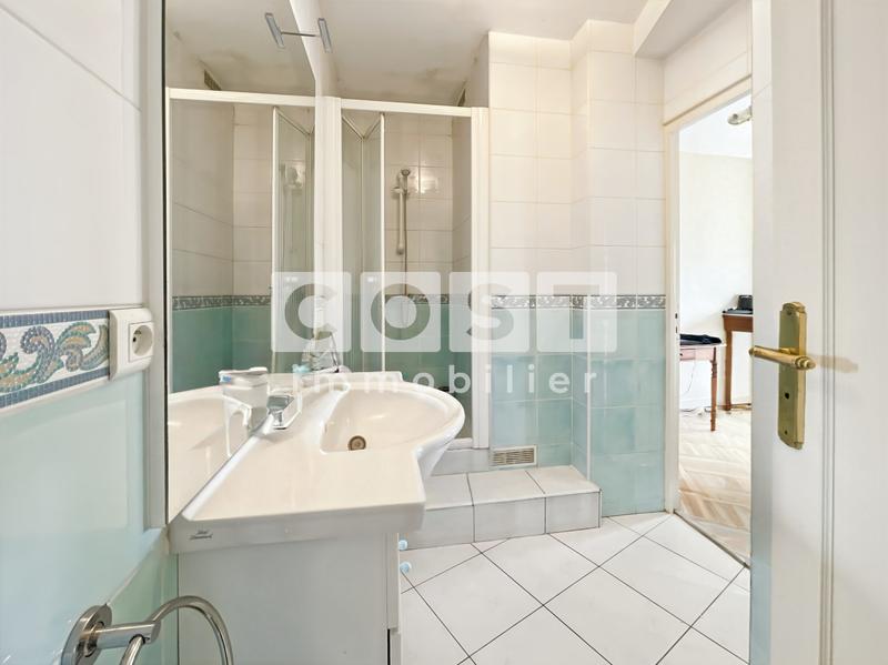 Appartement - 125 m² - 5 pièces