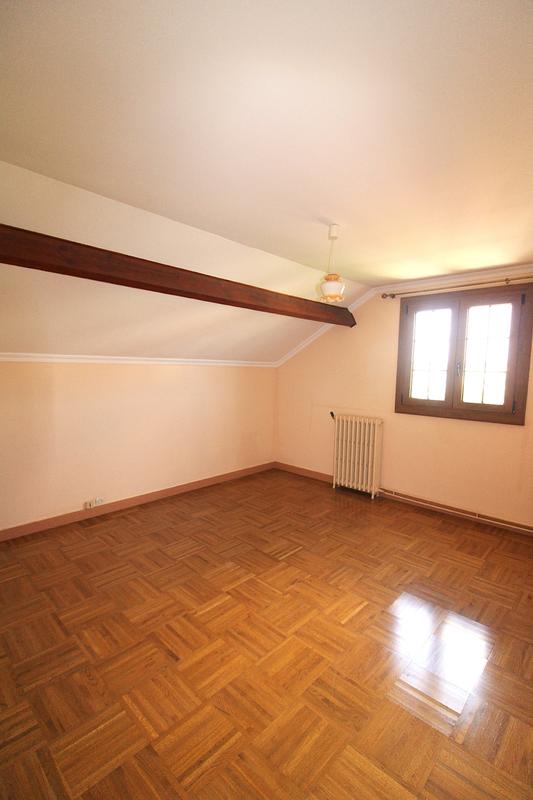 Maison - 112 m² - 6 pièces
