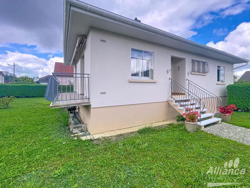 Maison - 90 m² - 4 pièces