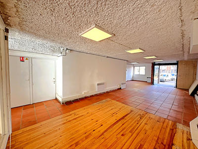 Local commercial - 166 m² - 4 pièces