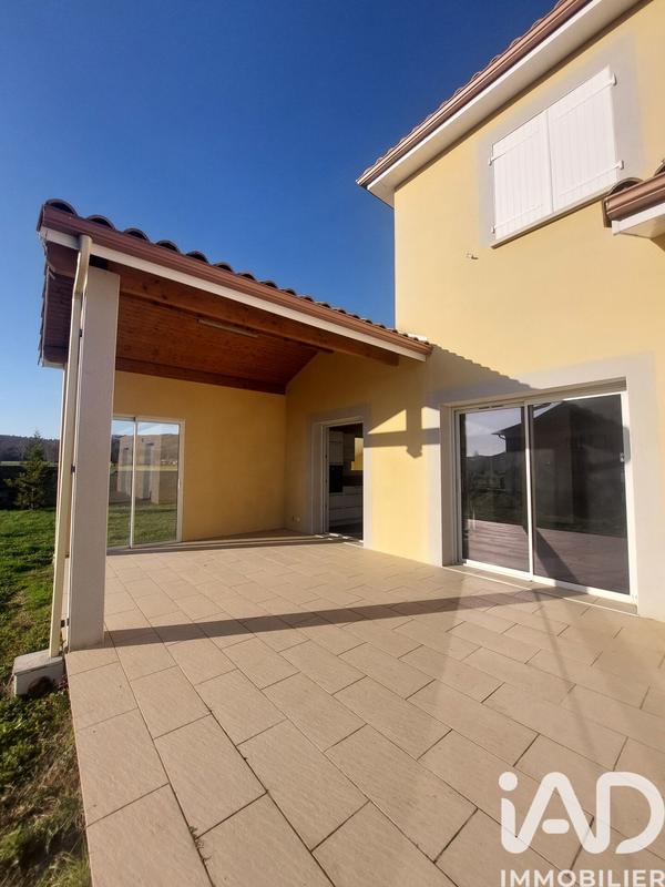 Maison - 140 m² - 5 pièces