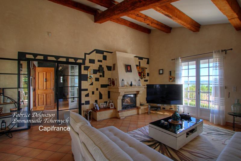 Villa - 230 m² - 8 pièces