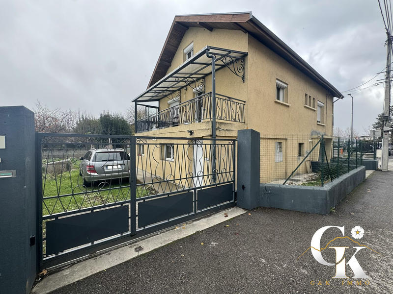 Maison - 137 m² - 7 pièces