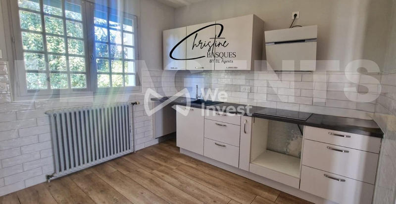 Maison - 93 m² - 5 pièces