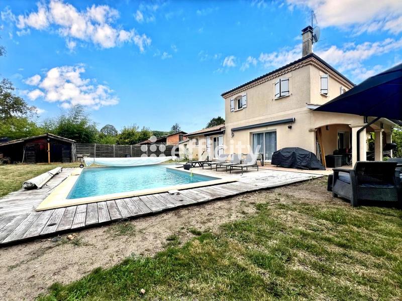 Maison - 146 m² - 6 pièces