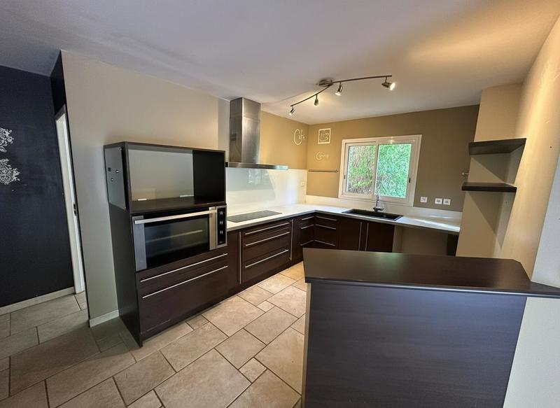 Immeuble - 127 m² - 6 pièces