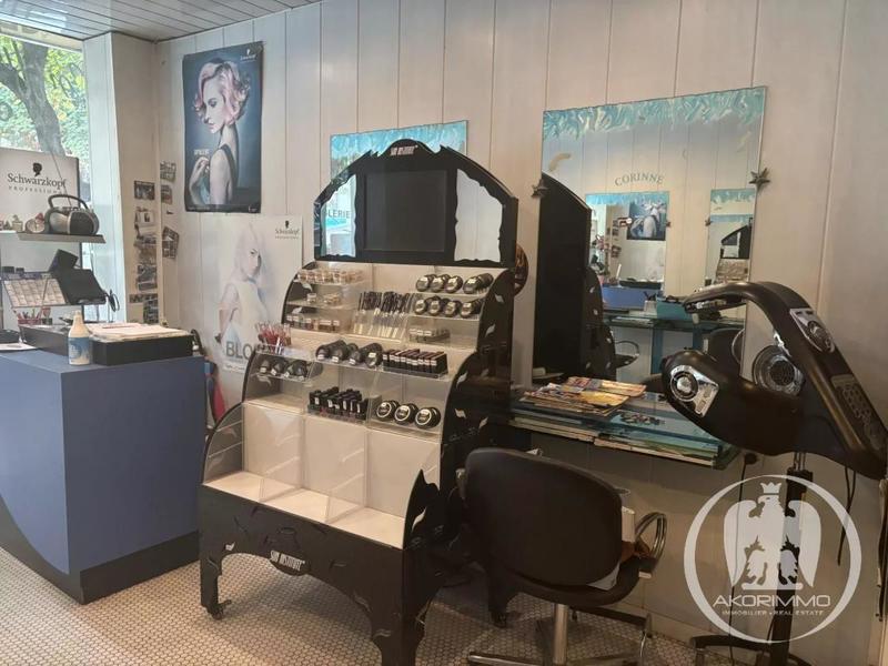 Beauté / Bien-être - 45 m² - 2 pièces