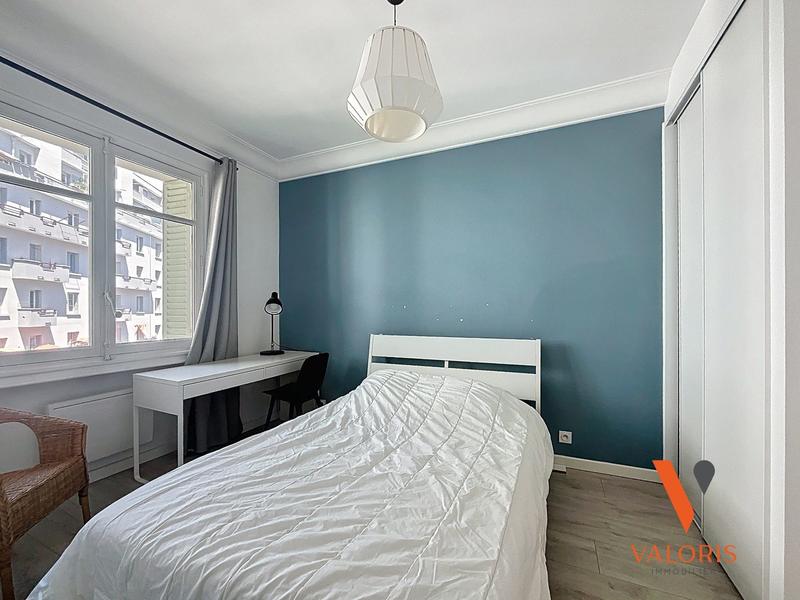 Appartement - 99 m² - 5 pièces