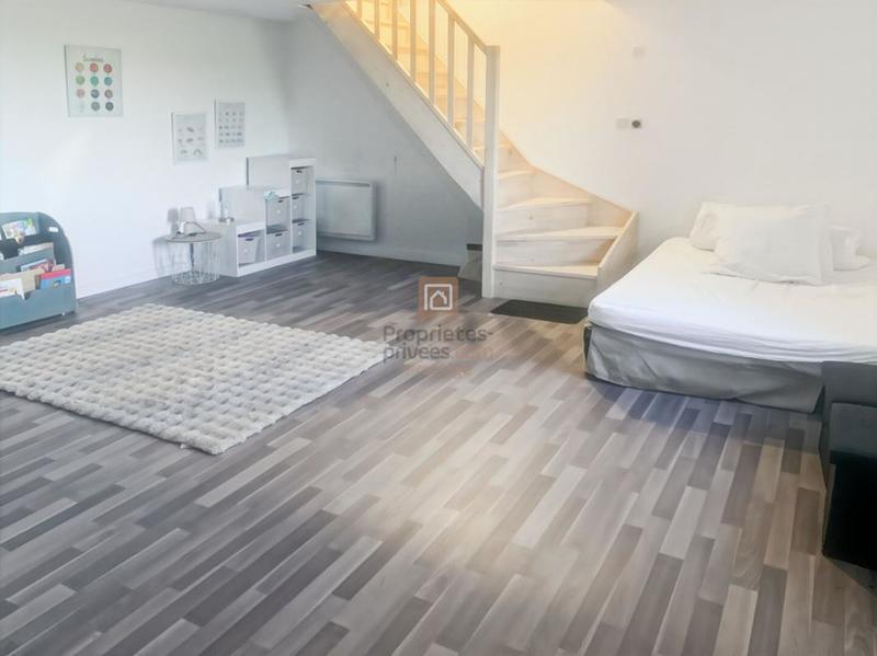 Maison - 225 m² - 7 pièces