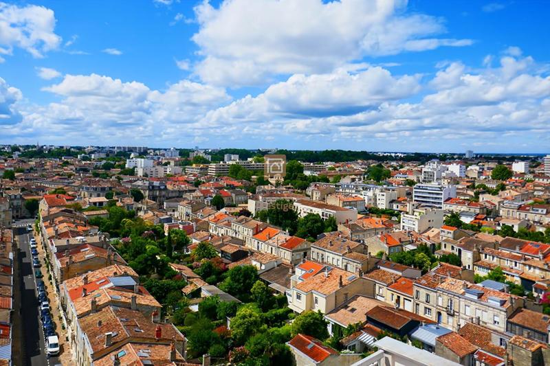 Appartement - 93 m² - 4 pièces