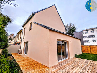 Maison - 108 m² - 5 pièces