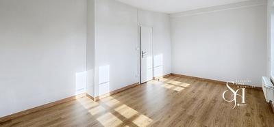 Maison - 140 m² - 8 pièces