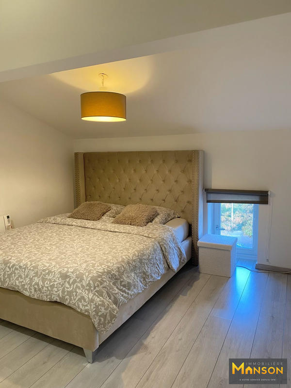 Appartement - 102 m² - 5 pièces