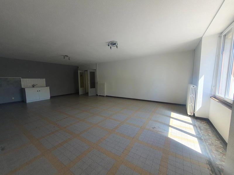 Appartement - 100 m² - 3 pièces