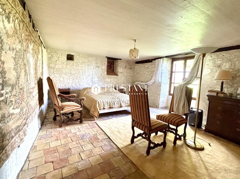 Maison de domaine - 800 m² - 14 pièces