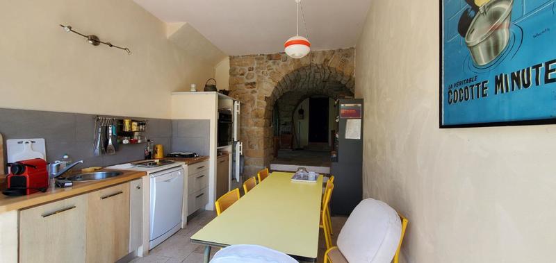 Demeure - 202 m² - 12 pièces