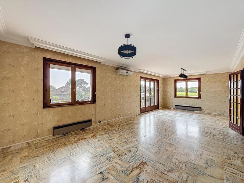 Maison - 160 m² - 5 pièces