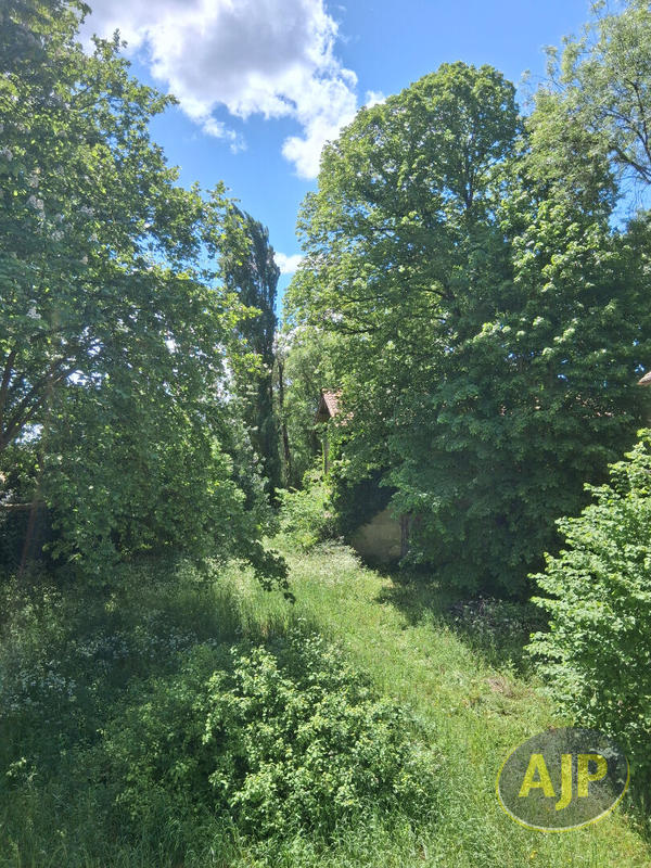 Maison - 381 m² - 13 pièces